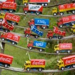 Camions et voitures miniatures en canettes recyclées, artisanat d'Antsirabe