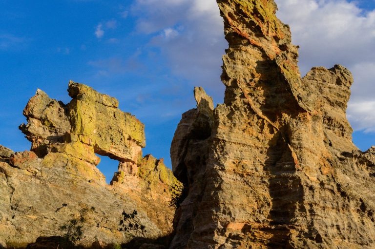 Formation rocheuse en arche dans le massif gréseux de l'Isalo